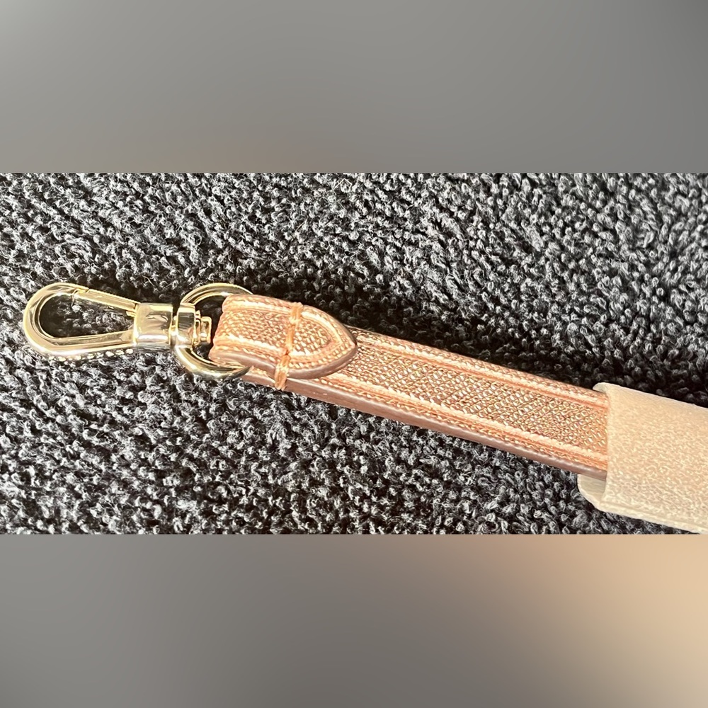 New Kate Spade Rose Gold Tinsel Medium Wristlet in Box - Picture 5 of 12